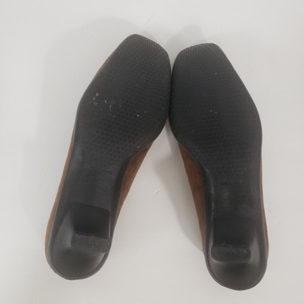 Stuart Weitzman Women's shoes. - Picture 9 of 10